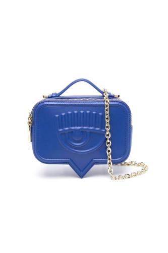 Chiara Ferragni γυναικεία τσάντα crossbody μονόχρωμη με ανάγλυφο έμβλημα και πολλαπλές θήκες - 75SB4BA5ZS517 Μπλε Ρουά ONE SIZE